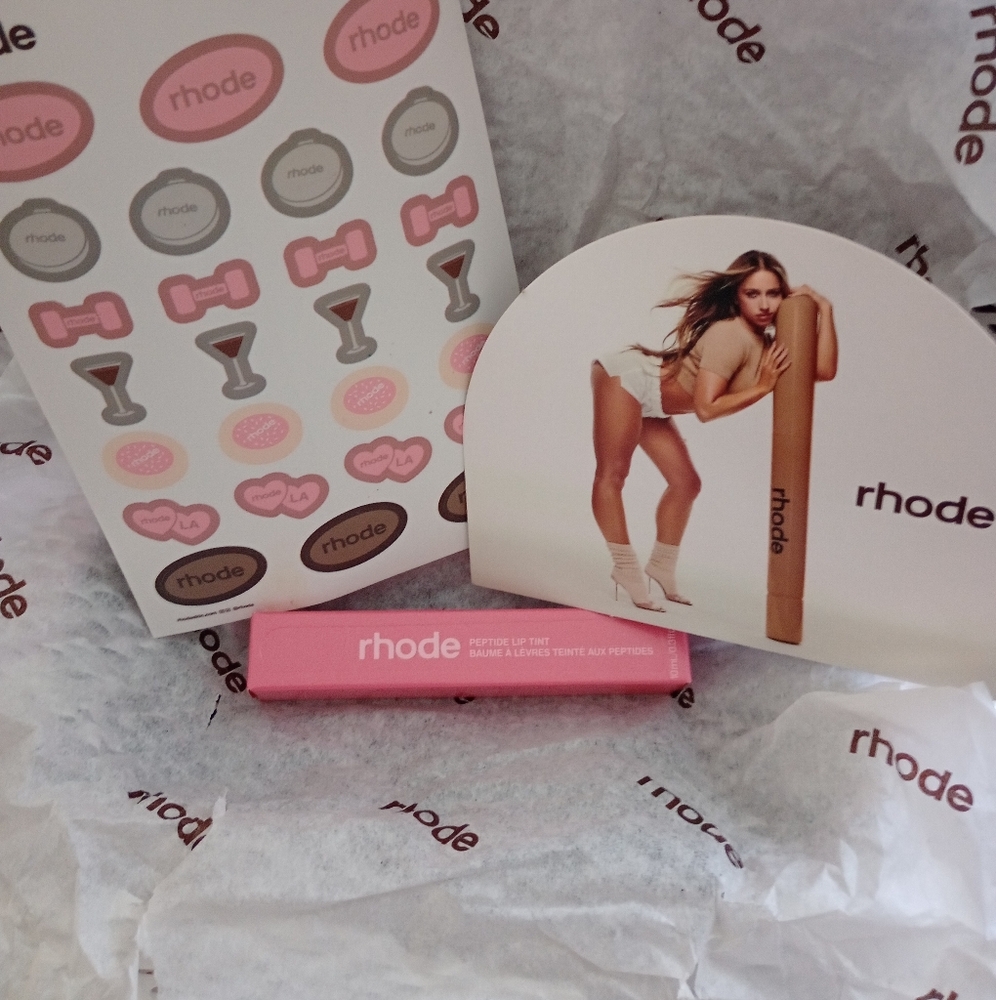 Rhode Pink Lip Tint Sugar Cookie - Picture 2 of 11